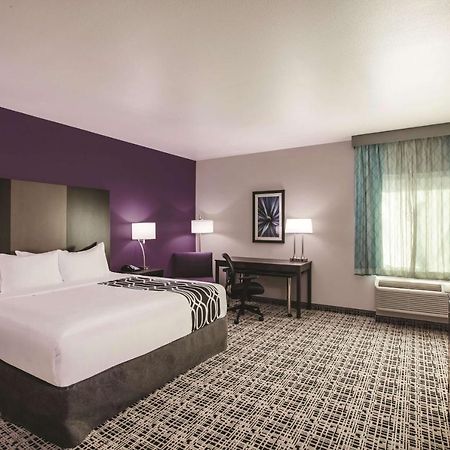 La Quinta By Wyndham Lubbock South Hotel Bagian luar foto