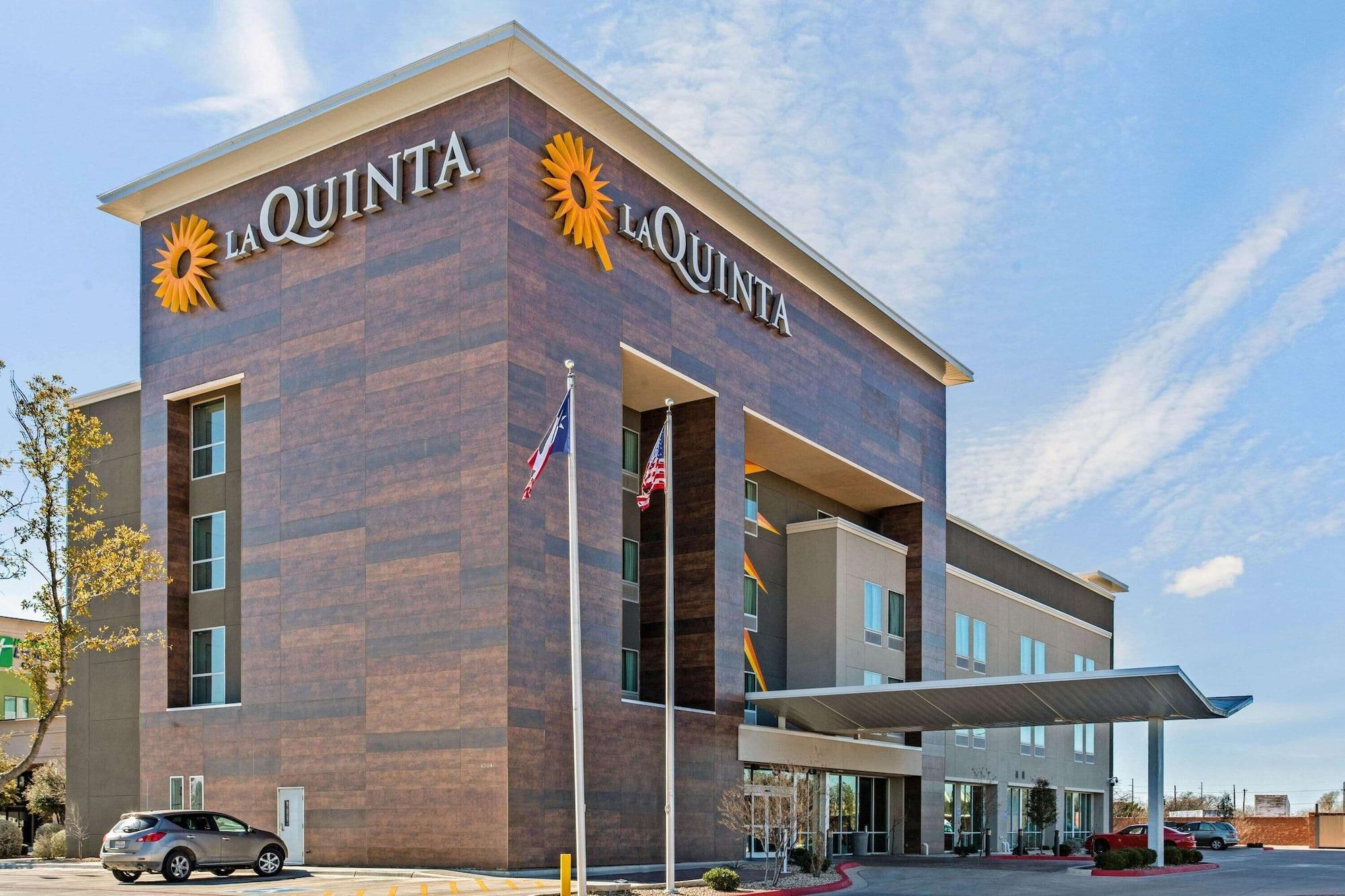 La Quinta By Wyndham Lubbock South Hotel Bagian luar foto