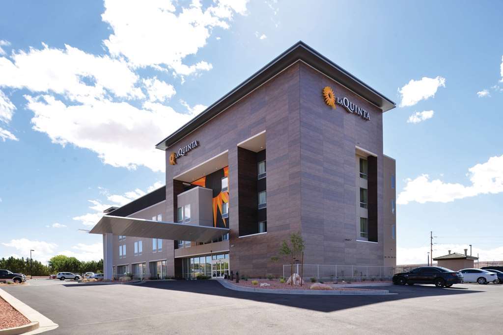 La Quinta By Wyndham Lubbock South Hotel Bagian luar foto